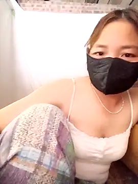 cat-kat online show from April 16, 2026, 2:40 pm