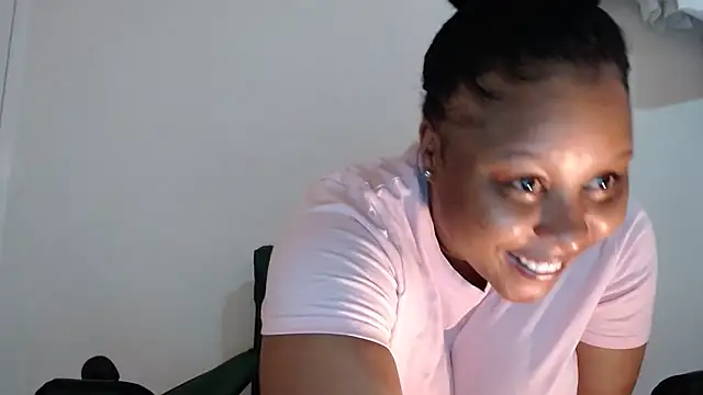 xxZoeyx online show from March 10, 2025, 7:21 am