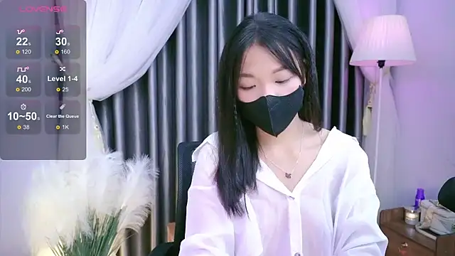 Lu Ly22 online show from June 3, 2026, 8:50 am