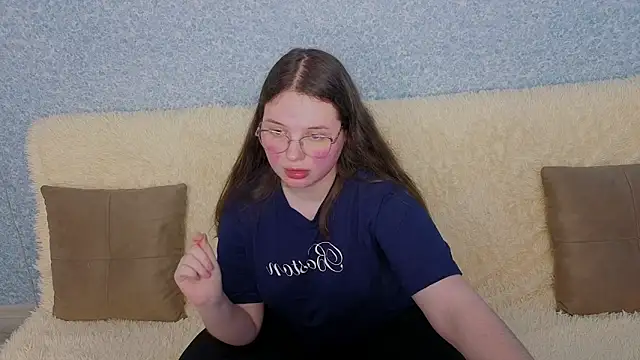 SofiDreamm online show from March 31, 2026, 12:38 pm