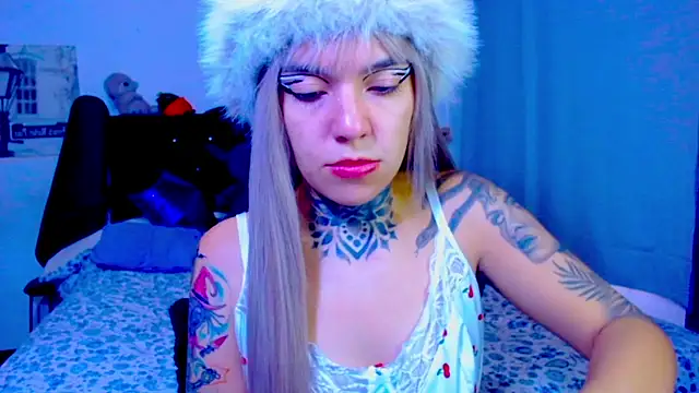 LannieGonzales online show from May 23, 2026, 1:48 pm