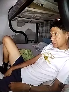 Snapshot of Athenas_23CM chatting on April 3, 2026, 7:23 pm Athenas 23CM online show from April 3, 2026, 7:23 pm