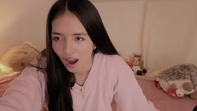 AMELIEEEX online show from April 7, 2026, 4:46 am