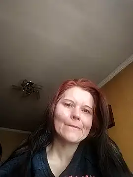 Snapshot of VeronikaLogan chatting on May 15, 2026, 3:46 am VeronikaLogan online show from May 15, 2026, 3:46 am