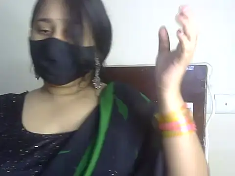 Bitchin Riya online show from April 15, 2026, 7:37 am