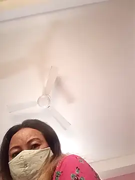 Bristy BigBoobs online show from April 3, 2026, 8:34 am