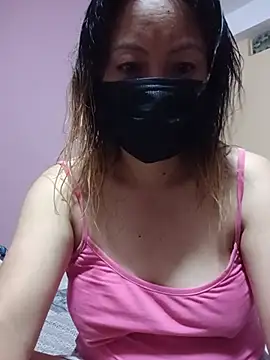 Bristy BigBoobs online show from July 4, 2026, 4:35 pm