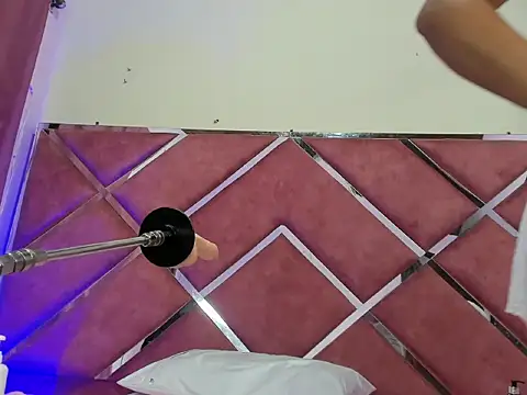 SofiaMendez1  online show from April 5, 2026, 3:26 am