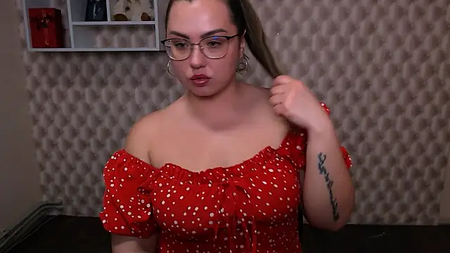 AminaSoul  online show from April 10, 2026, 7:46 am