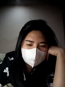 Alicee 001 online show from April 14, 2026, 2:56 pm