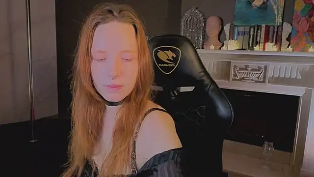 Snapshot of slayyyyn chatting on April 8, 2026, 12:27 pm slayyyyn online show from April 8, 2026, 12:27 pm