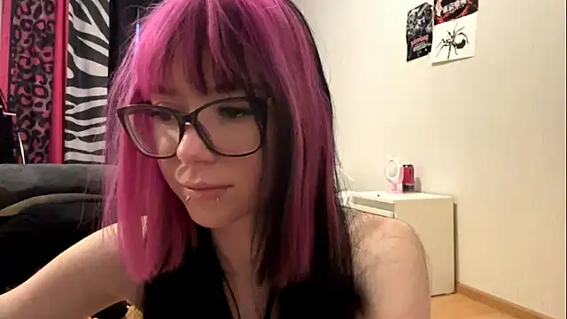 Snapshot of WifeAileen chatting on May 26, 2026, 6:26 pm WifeAileen online show from May 26, 2026, 6:26 pm