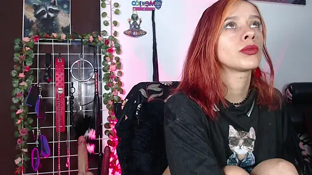 Lexxii hot col online show from June 18, 2026, 4:11 pm