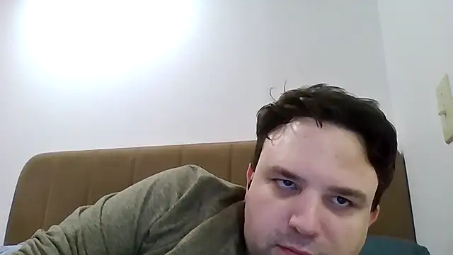 rainyxnightshade online show from April 16, 2026, 5:08 am