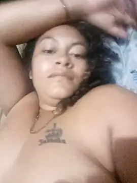 Snapshot of frankelys chatting on April 10, 2026, 12:49 am frankelys online show from April 10, 2026, 12:49 am