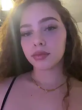 mariex83 online show from April 16, 2026, 2:23 am