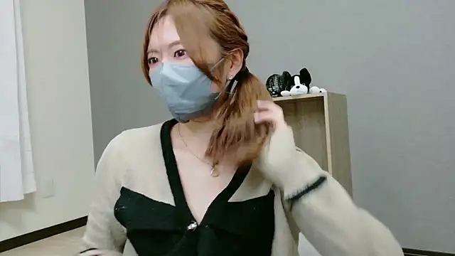 Snapshot of YUA_0425 chatting on April 28, 2026, 5:18 pm YUA 0425 online show from April 28, 2026, 5:18 pm