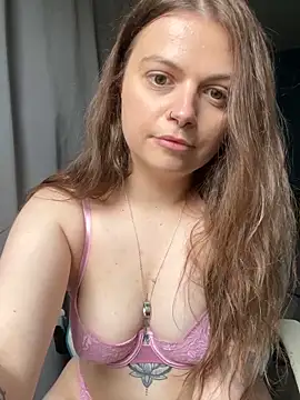 Snapshot of luskydream chatting on April 9, 2026, 4:45 pm luskydream online show from April 9, 2026, 4:45 pm