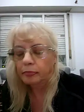 MatureElegantWidow online show from April 11, 2026, 11:09 pm