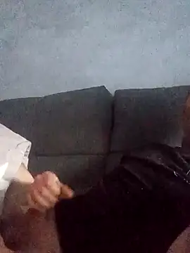 Snapshot of danko2979 chatting on April 4, 2026, 12:35 pm danko2979 online show from April 4, 2026, 12:35 pm