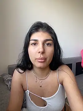 doubletrouble9 online show from April 8, 2026, 2:50 pm