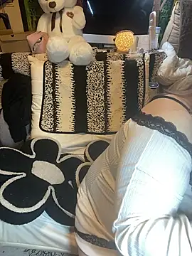 xoxAZU-KICHIxox online show from May 21, 2026, 5:09 pm