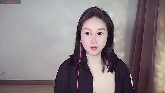 Snapshot of Eva-000 chatting on May 15, 2026, 10:00 am Eva-000 online show from May 15, 2026, 10:00 am