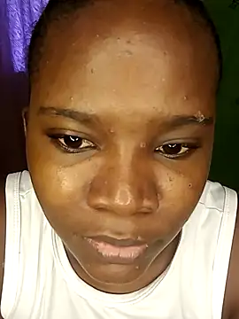 Snapshot of ZaraSavage111 chatting on April 7, 2026, 12:27 pm ZaraSavage111 online show from April 7, 2026, 12:27 pm