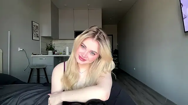 Snapshot of kirtova_ chatting on April 27, 2026, 9:29 am kirtova online show from April 27, 2026, 9:29 am