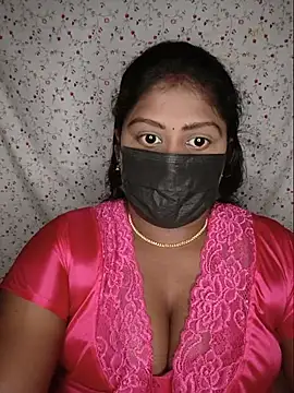 Romantic Woman online show from August 1, 2026, 6:29 pm