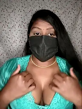 Romantic Woman online show from August 6, 2026, 6:10 pm