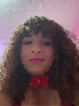 naluisinha online show from April 11, 2026, 6:07 am