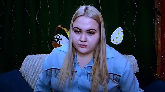 BlondeGlem online show from April 11, 2026, 6:51 am