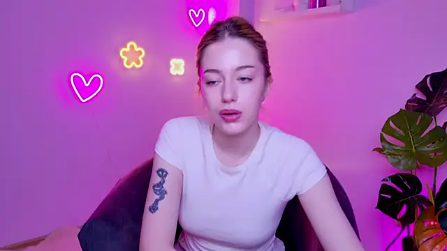 Snapshot of AmeliaCarterr chatting on April 6, 2026, 2:42 am AmeliaCarterr online show from April 6, 2026, 2:42 am