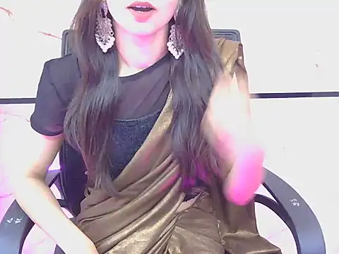 sweeet-Doll online show from April 5, 2026, 5:48 am