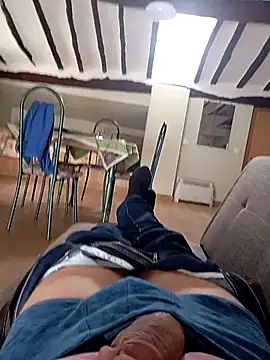 mecaloco online show from April 8, 2026, 5:13 pm