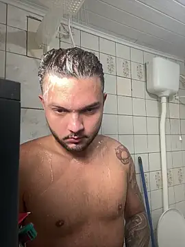 FernandoFloripa11 online show from April 12, 2026, 12:32 pm