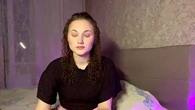 Snapshot of SophieNiktashu chatting on April 12, 2026, 5:29 pm SophieNiktashu online show from April 12, 2026, 5:29 pm