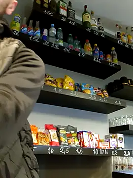 jozsi1995 online show from April 7, 2026, 5:13 pm