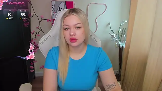 AmeliePeach online show from May 31, 2026, 2:20 am