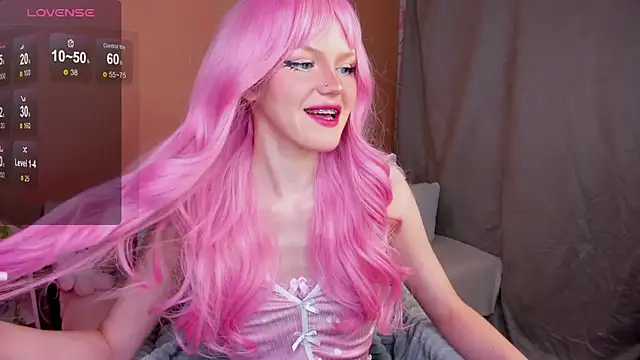 LaurenWaite online show from April 6, 2026, 3:57 pm