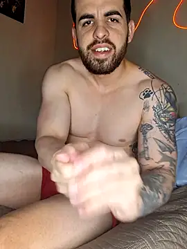 leoxxxgato online show from June 19, 2026, 11:30 pm