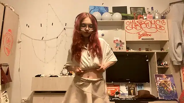 RedHeadCat online show from April 8, 2026, 9:26 pm