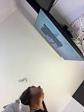 Melody lanee online show from April 13, 2026, 11:48 am