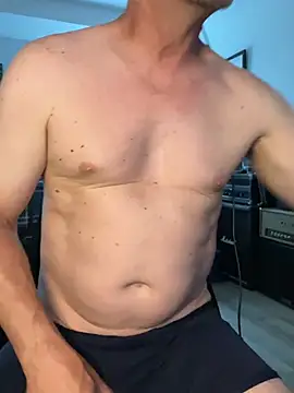 GeetarLuvver online show from May 27, 2026, 11:57 pm