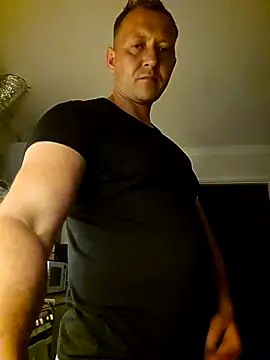 Snapshot of Adamus41 chatting on May 30, 2026, 2:19 am Adamus41 online show from May 30, 2026, 2:19 am