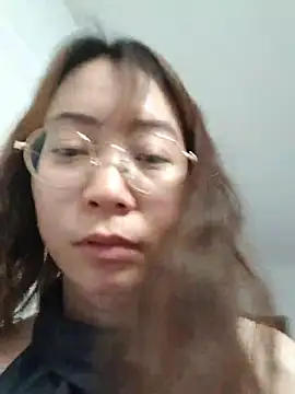 bingbing-521 online show from April 13, 2026, 12:32 pm