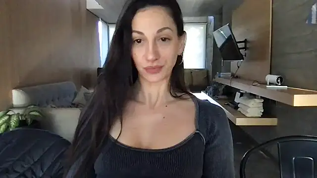 canduxgirl online show from August 7, 2026, 1:35 pm