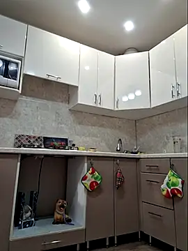 Snapshot of LaliaMia chatting on October 24, 2025, 4:42 am LaliaMia online show from October 24, 2025, 4:42 am