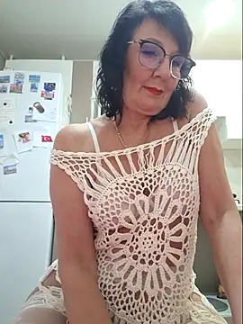 Snapshot of LaliaMia chatting on November 1, 2025, 4:58 am LaliaMia online show from November 1, 2025, 4:58 am